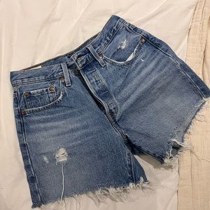 Levis wedgie shorts